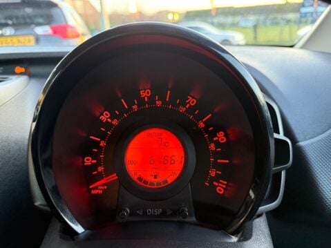 Toyota Aygo 1.0 VVT-i x Euro 5 3dr Euro 5 21