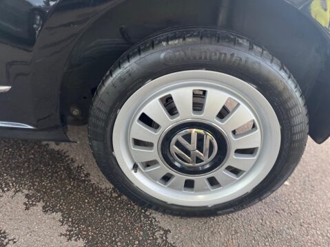 Volkswagen Up 1.0 up! Black Euro 5 3dr 16