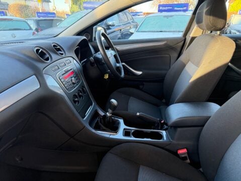 Ford Mondeo 1.6 TDCi ECOnetic Edge Euro 5 (s/s) 5dr 17