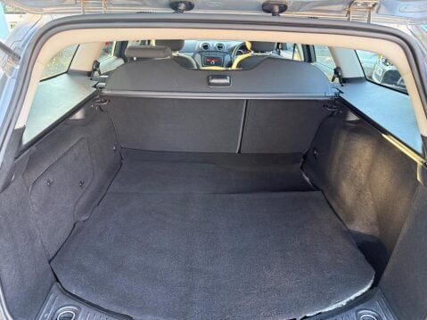 Ford Mondeo 1.6 TDCi ECOnetic Edge Euro 5 (s/s) 5dr 29