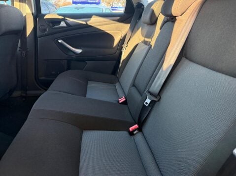 Ford Mondeo 1.6 TDCi ECOnetic Edge Euro 5 (s/s) 5dr 21