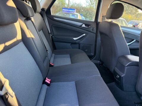 Ford Mondeo 1.6 TDCi ECOnetic Edge Euro 5 (s/s) 5dr 23