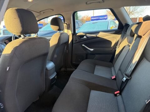 Ford Mondeo 1.6 TDCi ECOnetic Edge Euro 5 (s/s) 5dr 20