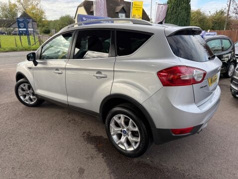 Ford Kuga 2.0 TDCi Zetec 2WD Euro 5 5dr 5
