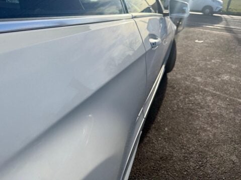 Mercedes-Benz E Class 2.1 E250 CDI BlueEfficiency Sport Cabriolet G-Tronic+ Euro 5 (s/s) 2dr 41