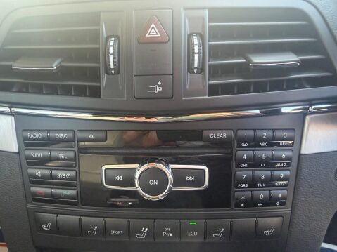 Mercedes-Benz E Class 2.1 E250 CDI BlueEfficiency Sport Cabriolet G-Tronic+ Euro 5 (s/s) 2dr 31