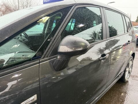 Vauxhall Zafira 2.0 CDTi SRi Euro 5 5dr 17