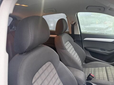 Audi Q3 2.0 TDI SE S Tronic quattro Euro 6 (s/s) 5dr 10