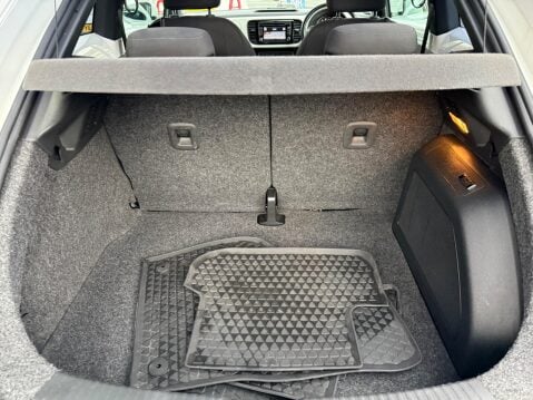 Volkswagen Beetle 1.2 TSI Design DSG Euro 5 3dr 36