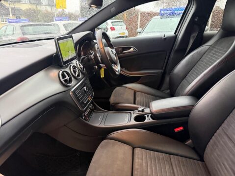 Mercedes-Benz GLA 2.1 GLA220d AMG Line 7G-DCT 4MATIC Euro 6 (s/s) 5dr 38