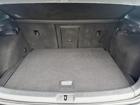 Volkswagen Golf 2.0 TDI BlueMotion Tech GTD Euro 6 (s/s) 5dr 29