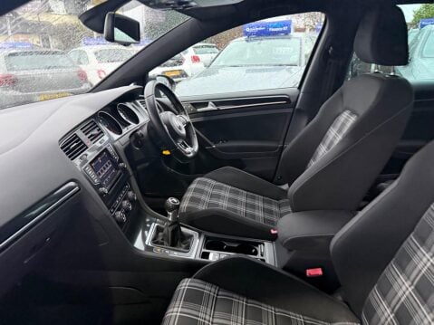 Volkswagen Golf 2.0 TDI BlueMotion Tech GTD Euro 6 (s/s) 5dr 33