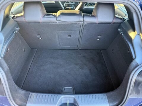 Mercedes-Benz A Class 1.6 A160 AMG Line Euro 6 (s/s) 5dr 33