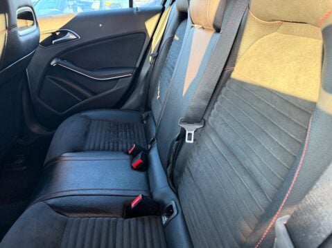 Mercedes-Benz A Class 1.6 A160 AMG Line Euro 6 (s/s) 5dr 23