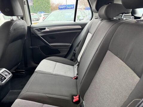 Volkswagen Golf 1.4 TSI BlueMotion Tech S DSG Euro 5 (s/s) 5dr 29