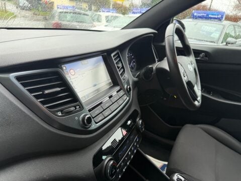 Hyundai TUCSON 1.7 CRDi Blue Drive GO! SE Euro 6 (s/s) 5dr 37