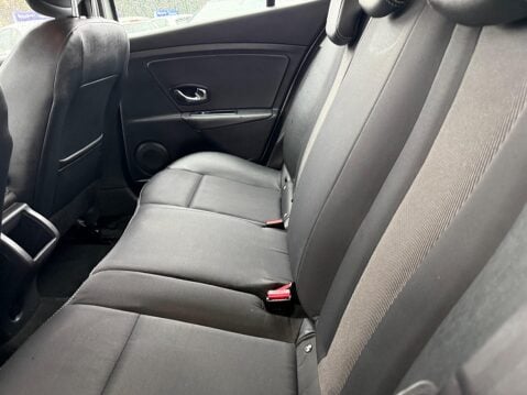 Renault Megane 1.5 dCi Dynamique Nav Euro 6 (s/s) 5dr 34