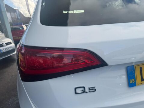 Audi Q5 2.0 TDI S line Plus S Tronic quattro Euro 5 (s/s) 5dr 12