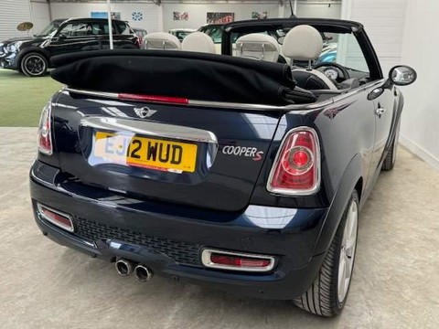 Mini Convertible COOPER S 12