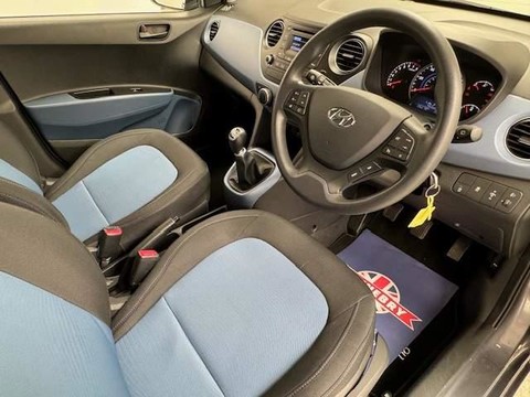 Hyundai i10 SE BLUE DRIVE 15