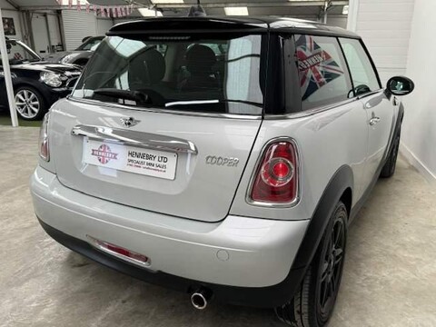 Mini Hatch COOPER 8