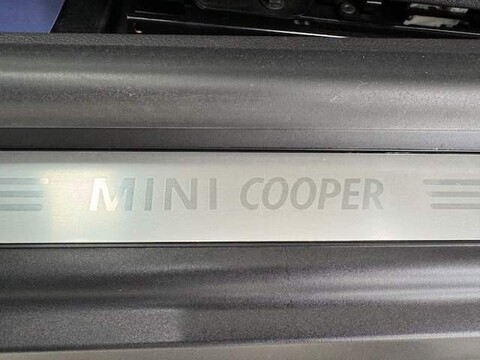 Mini Hatch COOPER 19