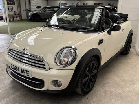 Mini Convertible COOPER 4