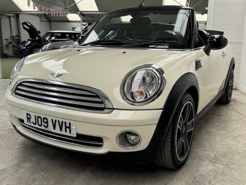 Mini Convertible COOPER 3