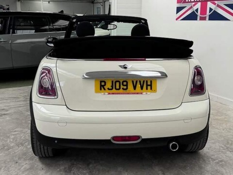 Mini Convertible COOPER 6