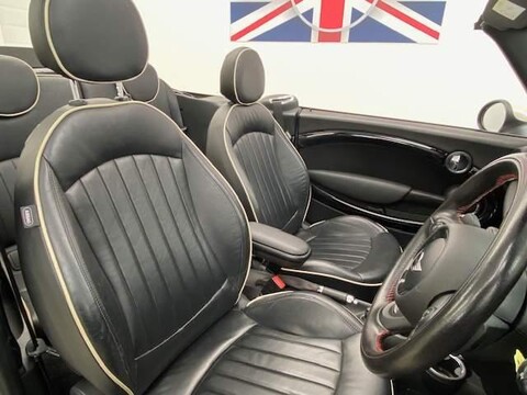 Mini Convertible 1.6 Cooper S Auto Euro 5 2dr 11