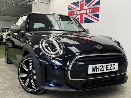 Mini Hatch COOPER EXCLUSIVE