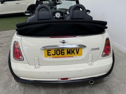 Mini Convertible COOPER 6