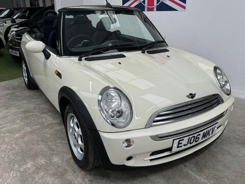 Mini Convertible COOPER 8