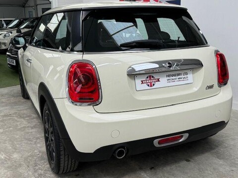 Mini Hatch ONE 8