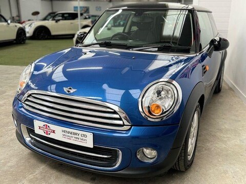 Mini Hatch COOPER 4