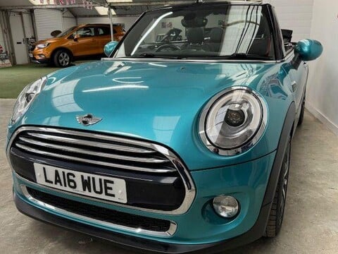 Mini Convertible COOPER 3