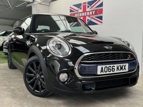 Mini Hatch COOPER S 1