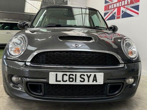Mini Hatch COOPER S 2