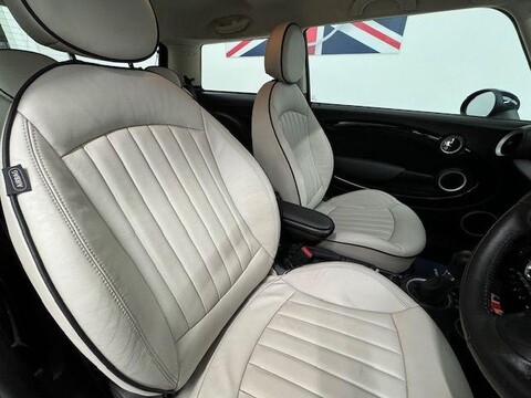 Mini Hatch COOPER S 15