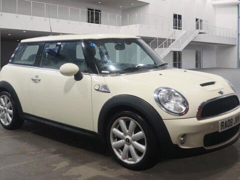 Mini Hatch COOPER S 1