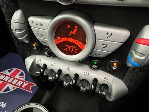 Mini Hatch COOPER S 22