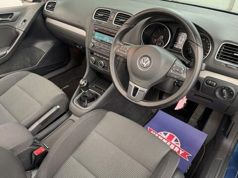 Volkswagen Golf SE TDI BLUEMOTION TECHNOLOGY 13