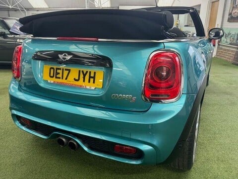 Mini Convertible COOPER S 10