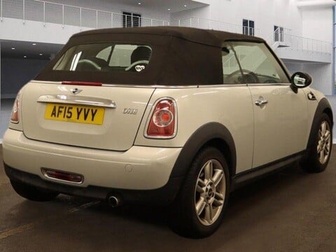 Mini Convertible ONE 2