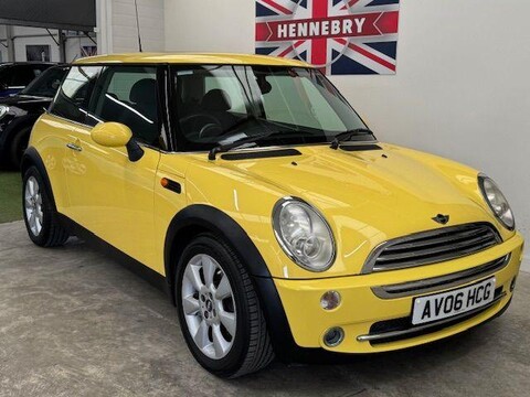 Mini Hatch COOPER 3