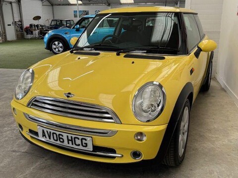 Mini Hatch COOPER 5