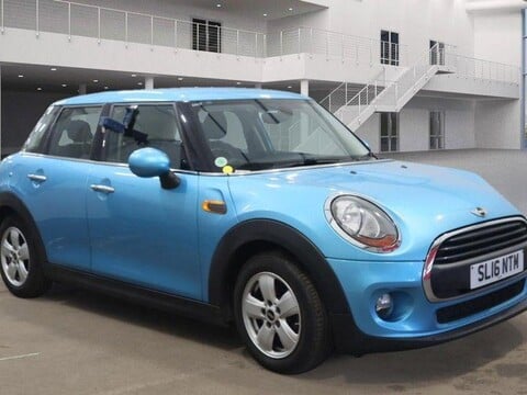 Mini Hatch ONE 1