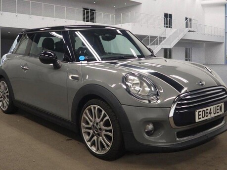 Mini Hatch COOPER