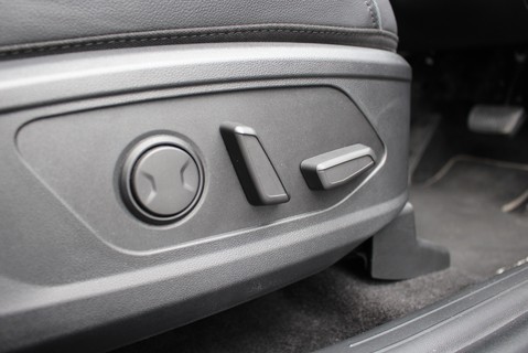 Hyundai TUCSON 1.6T-GDi 13.8kWH [261] ULTIMATE PETROL PLUG-IN HYBRID 4WD AUTOMATIC 19
