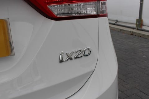 Hyundai ix20 MPI SE 1.6 [125] PETROL AUTOMATIC 19
